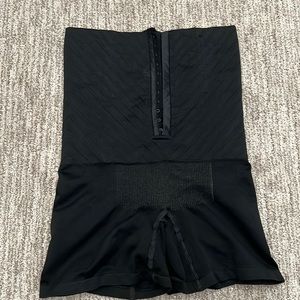 Belly bandit C section recover shorts